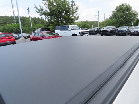 Used 2018 Ford F150 Lariat AWD/4WD image 12