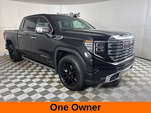 Used 2023 GMC Sierra 1500 Denali w/ Denali Reserve Package AWD/4WD image 4