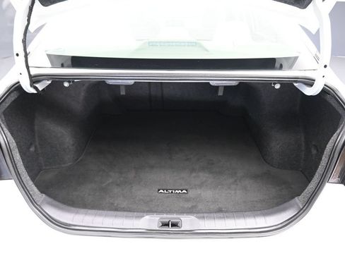 Used 2021 Nissan Altima 2.5 SV FWD image 40