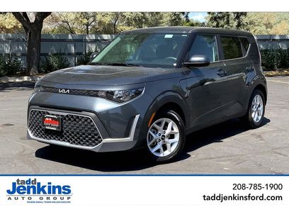 Used 2024 Kia Soul LX w/ Option Group 015