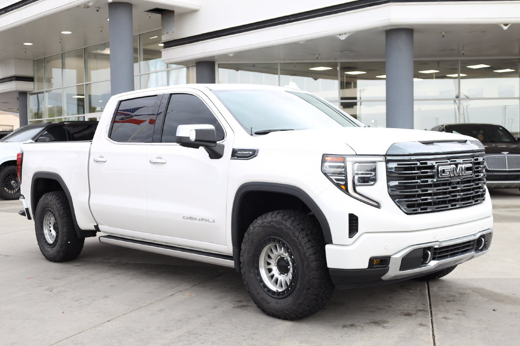 Used 2023 GMC Sierra 1500 Denali Ultimate AWD/4WD image 8