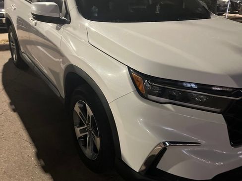Used 2025 Honda Pilot EX-L image 7