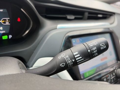 Used 2017 Chevrolet Bolt LT FWD image 15