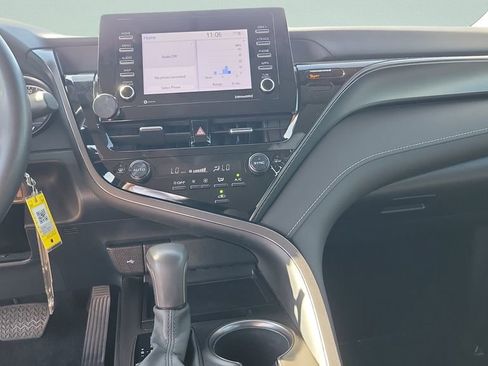 Used 2024 Toyota Camry SE image 22