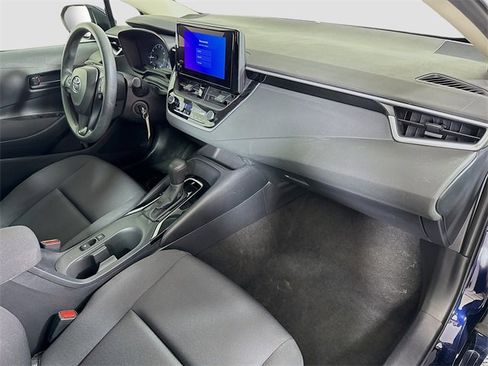 Used 2024 Toyota Corolla LE image 30