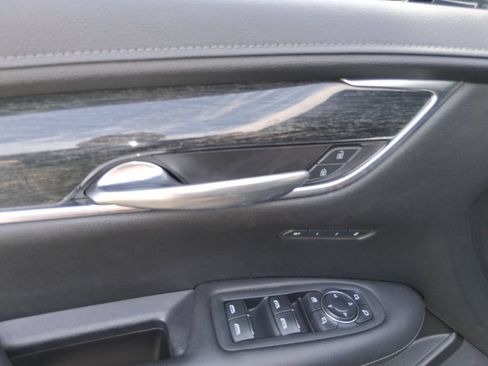 Used 2021 Cadillac XT5 Premium Luxury AWD/4WD image 11