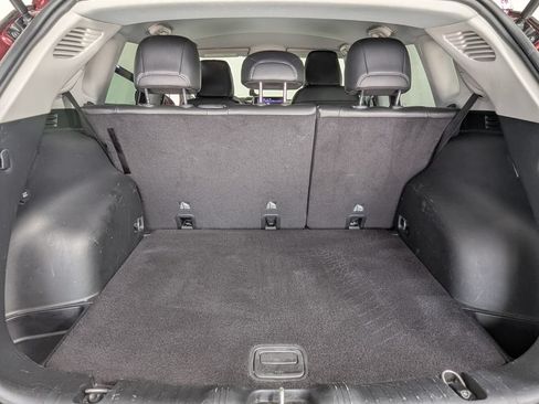 Used 2022 Jeep Compass Latitude FWD image 25