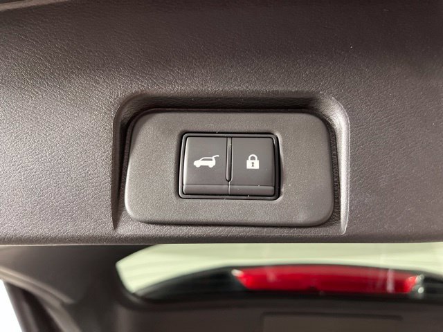 Certified 2026 Nissan Rogue SV FWD image 48
