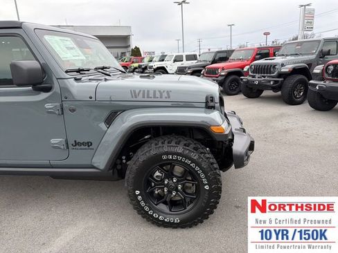 New 2026 Jeep Gladiator Sport AWD/4WD image 4