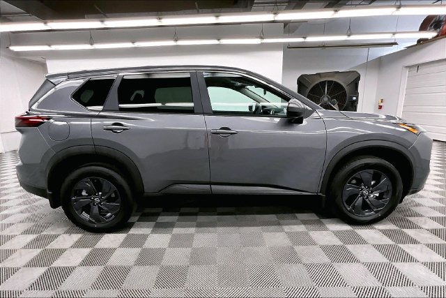 New 2026 Nissan Rogue SV AWD/4WD image 19