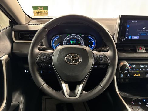 Used 2023 Toyota RAV4 XLE w/ Convenience Package AWD/4WD image 21
