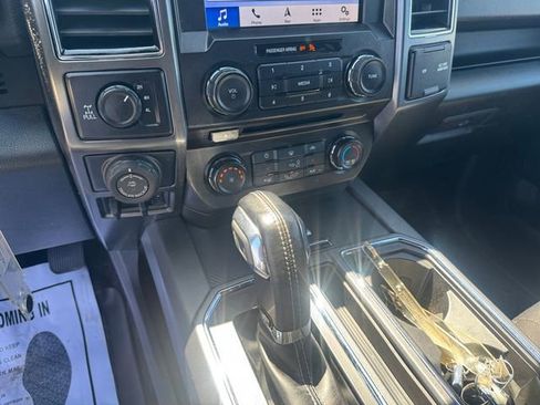 Used 2018 Ford F150 XLT w/ Equipment Group 302A Luxury AWD/4WD image 15