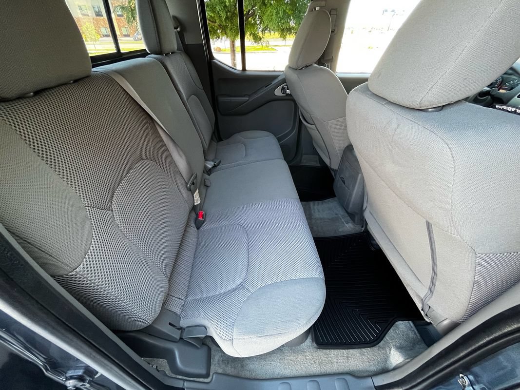 Used 2018 Nissan Frontier SV AWD/4WD image 19