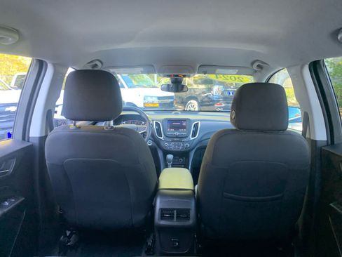 Used 2024 Chevrolet Equinox LT image 40