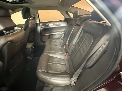 Used 2013 Lincoln MKZ image 18