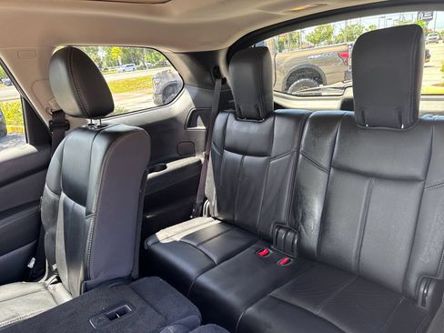 Used 2019 Nissan Pathfinder Platinum AWD/4WD image 41