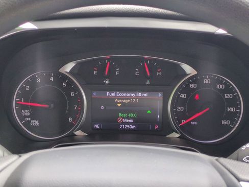 Used 2025 Chevrolet Blazer LT FWD image 16