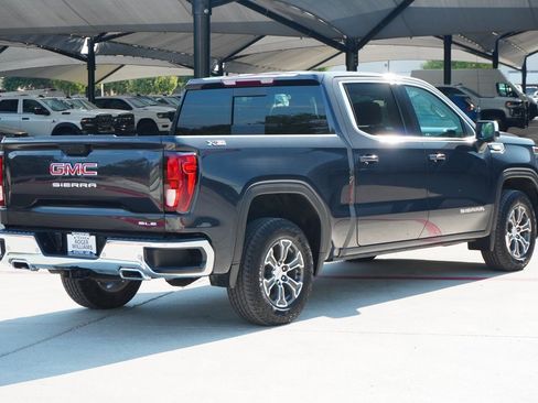 Used 2024 GMC Sierra 1500 SLE image 5