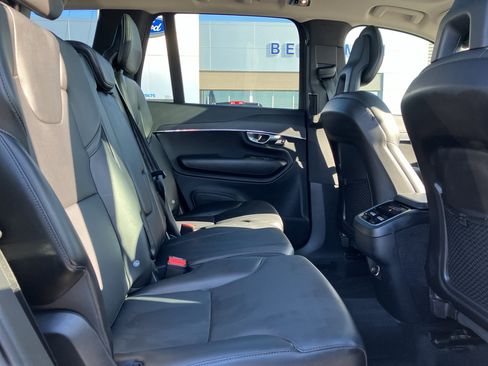 Used 2020 Volvo XC90 T5 Momentum w/ Protection Package Premier image 33