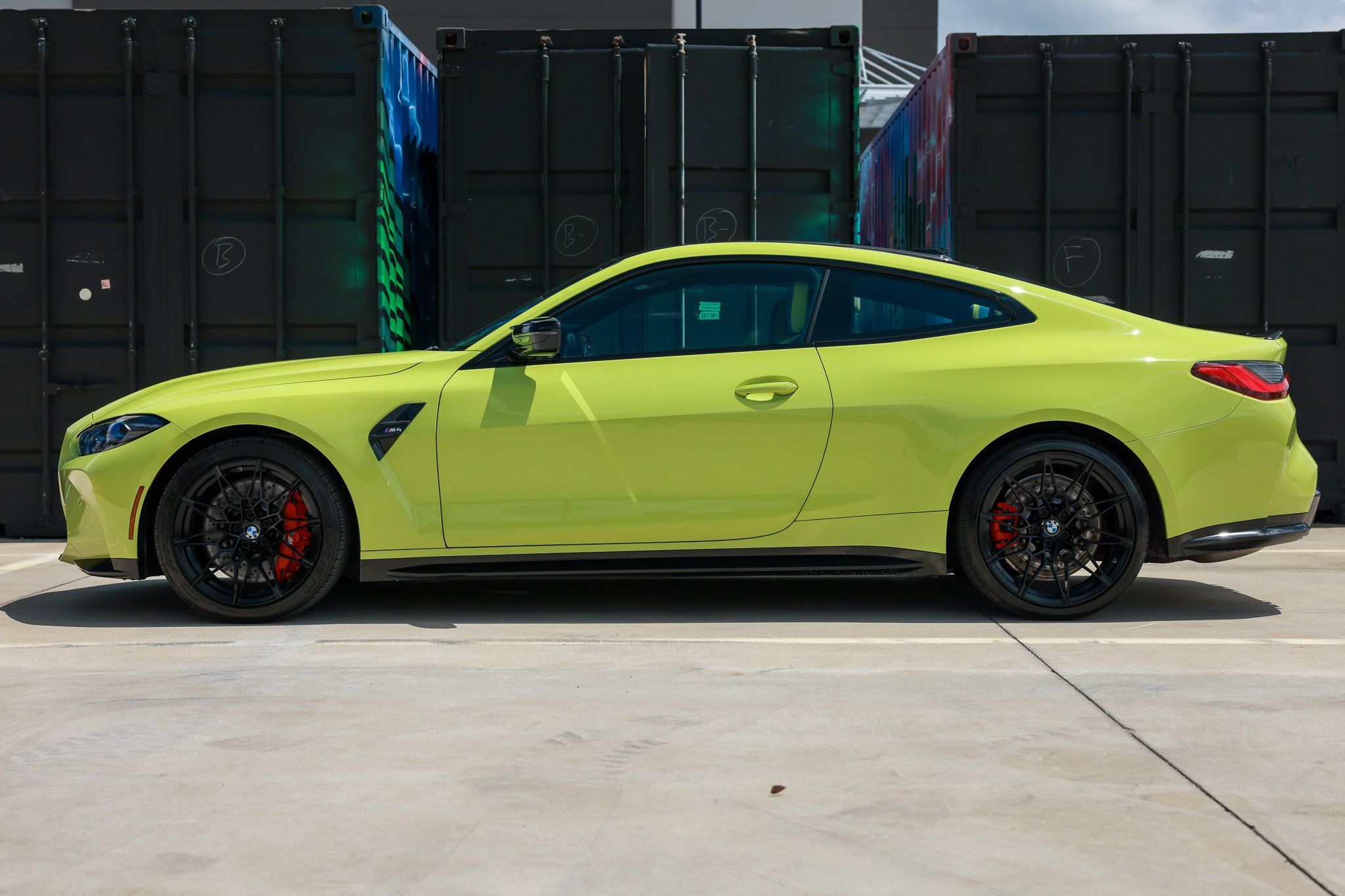 Used 2021 BMW M4 Coupe w/ Executive Package RWD image 4