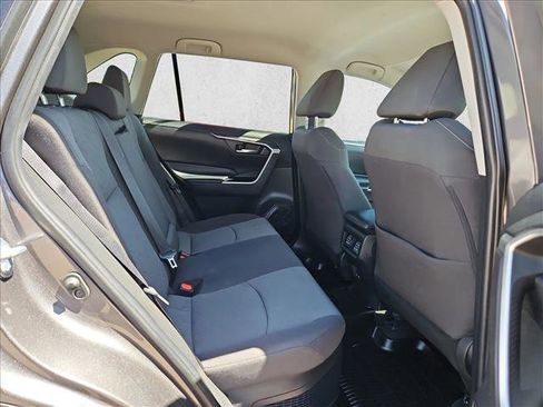 Used 2022 Toyota RAV4 XLE image 20