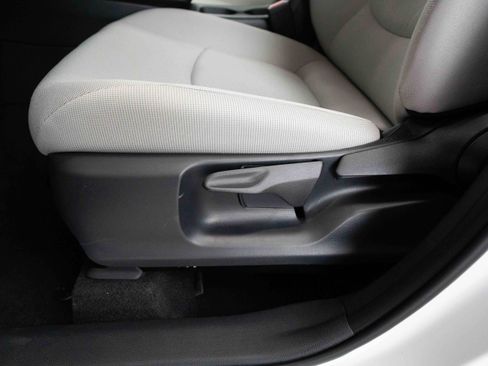 New 2026 Toyota Corolla Cross L AWD/4WD image 12