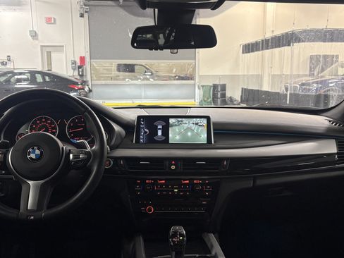 Used 2017 BMW X5 xDrive50i AWD/4WD image 30