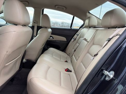 Used 2014 Chevrolet Cruze LT w/ RS Package image 32
