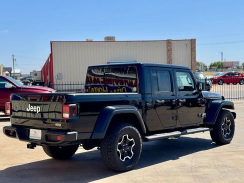 Used 2023 Jeep Gladiator Overland image 8