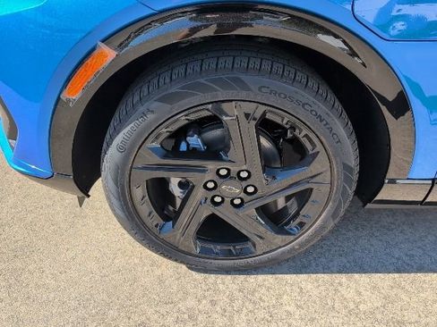 New 2026 Chevrolet Equinox EV RS image 3