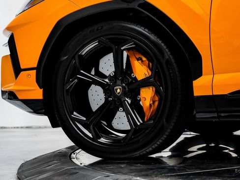 Used 2024 Lamborghini Urus S image 98