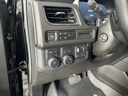 Used 2024 Chevrolet Suburban RST w/ Luxury Package AWD/4WD image 10
