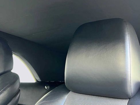 Certified 2017 Rolls-Royce Dawn image 17