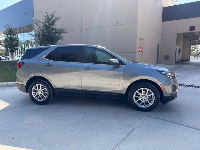 Used 2023 Chevrolet Equinox LT w/ Driver Convenience Package AWD/4WD image 5