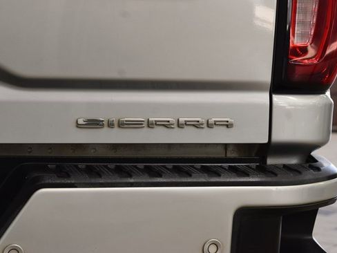 Used 2023 GMC Sierra 2500 Denali w/ Denali Ultimate Package image 24