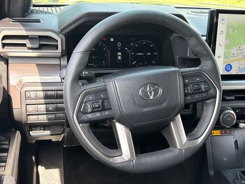 Certified 2024 Toyota Tacoma TRD Off-Road w/ TRD Off Road Upgrade Package AWD/4WD image 21