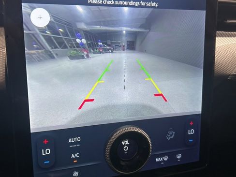 Used 2022 Ford Mustang Mach-E Select image 7