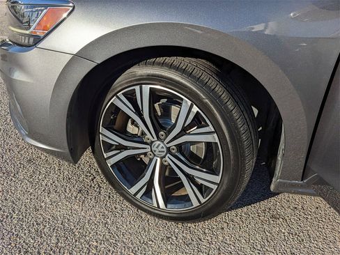 Used 2021 Volkswagen Passat 2.0T SE image 34