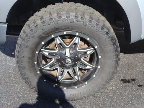 Used 2014 Ford F150 Raptor w/ Equipment Group 801A Luxury image 11