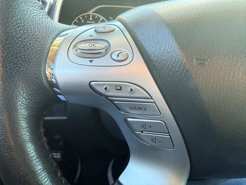 Used 2018 Nissan Murano SL image 19