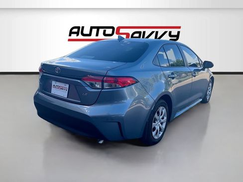 Used 2025 Toyota Corolla LE FWD image 7