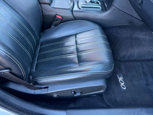 Used 2015 Chrysler 300 S image 23