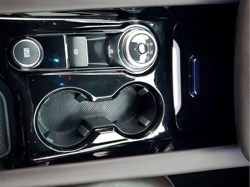 Used 2025 Ford Explorer Platinum w/ LUX Leather Package image 41