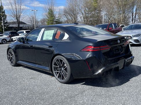 New 2026 BMW M5 Base w/ Executive Package image 4