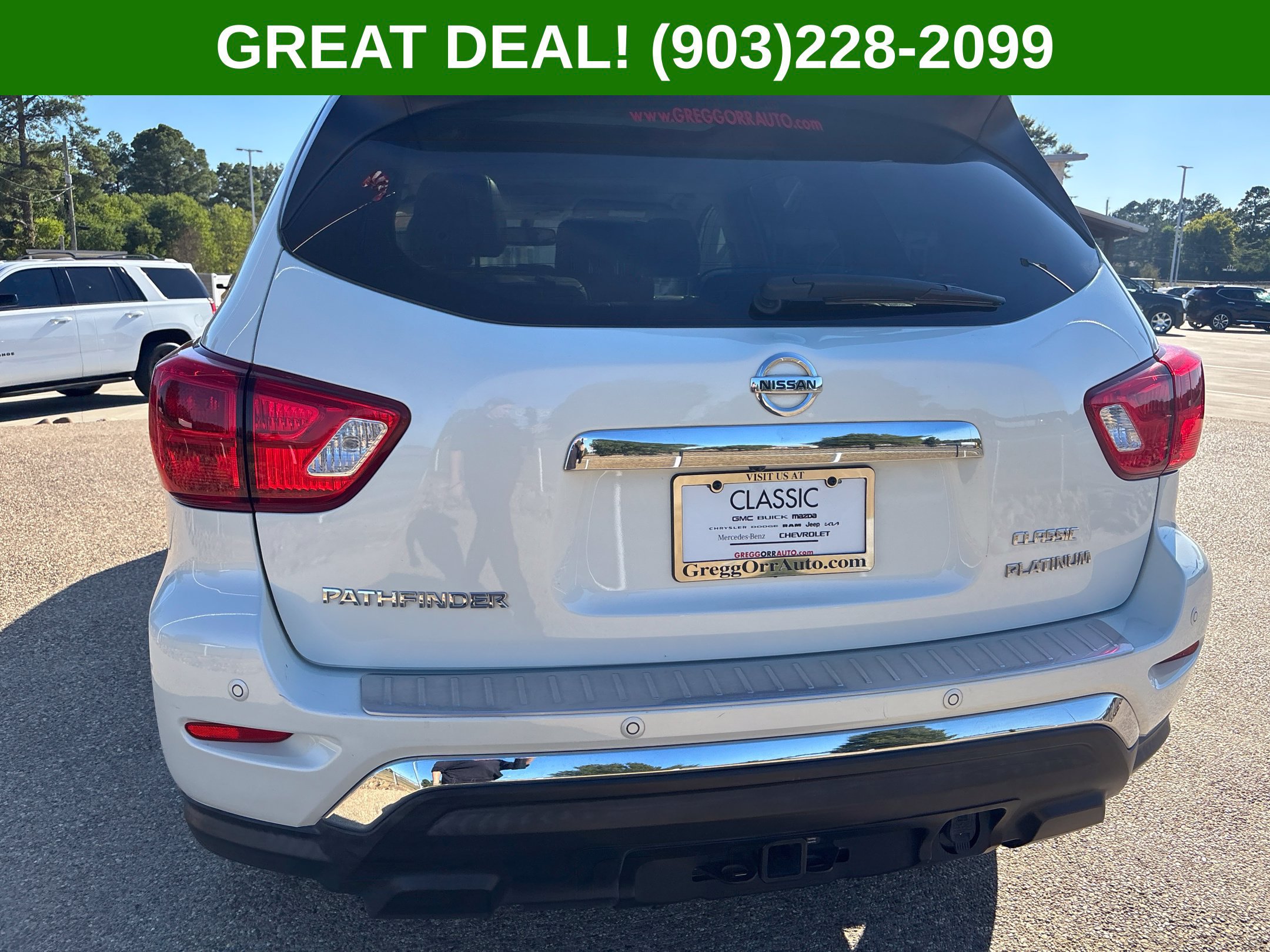 Used 2019 Nissan Pathfinder Platinum FWD image 9