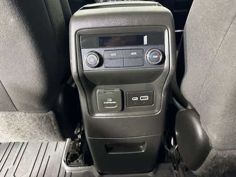 Used 2020 GMC Acadia SLE w/ Driver Convenience Package FWD image 46