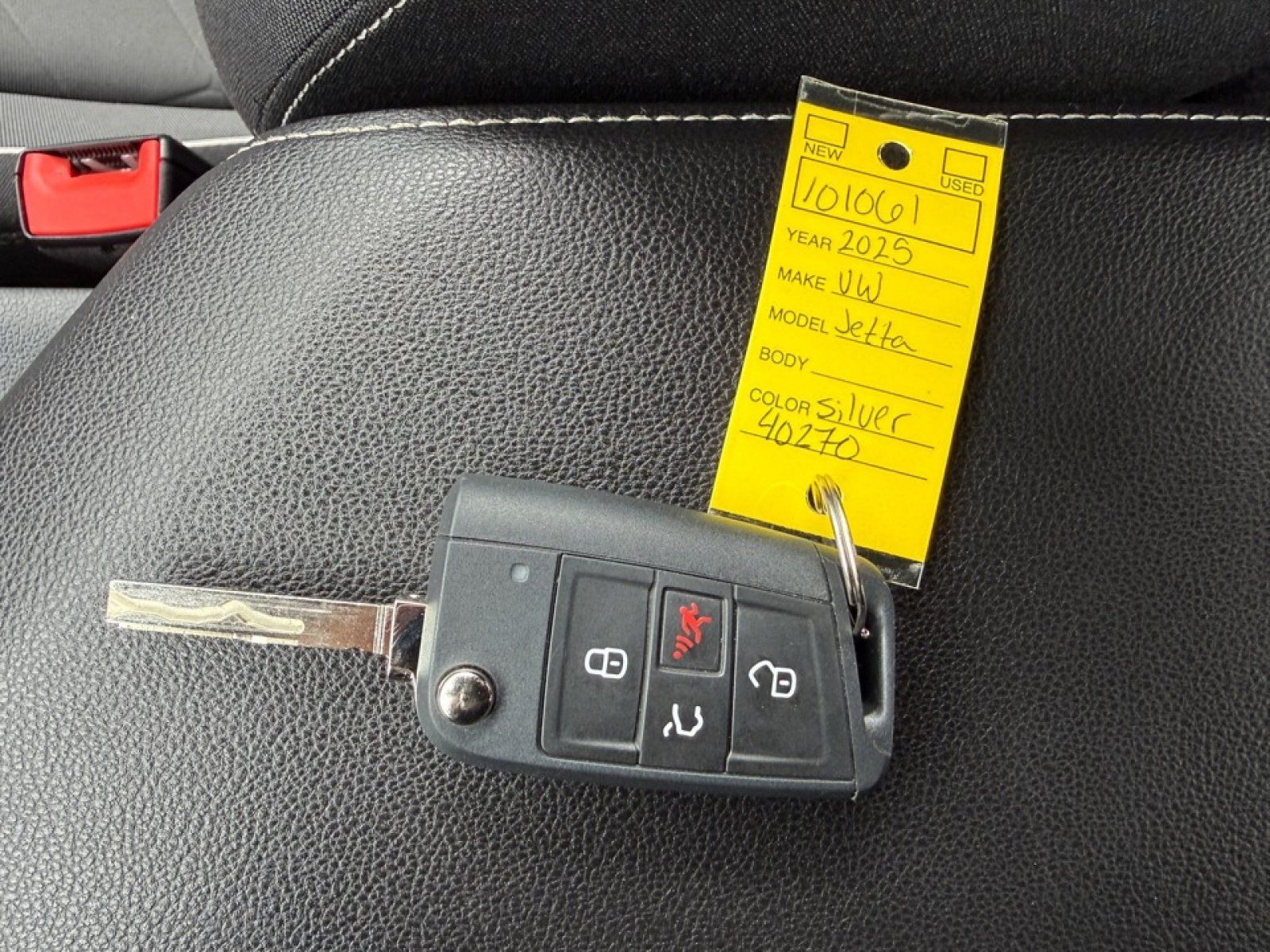 Used 2025 Volkswagen Jetta Sport FWD image 40