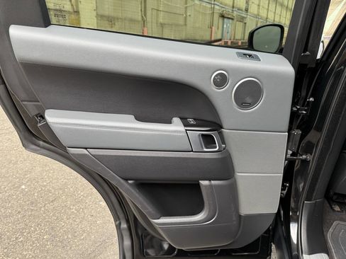 Used 2015 Land Rover Range Rover Sport HSE image 46