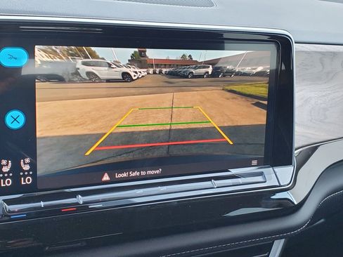 New 2026 Volkswagen Atlas SE FWD image 26