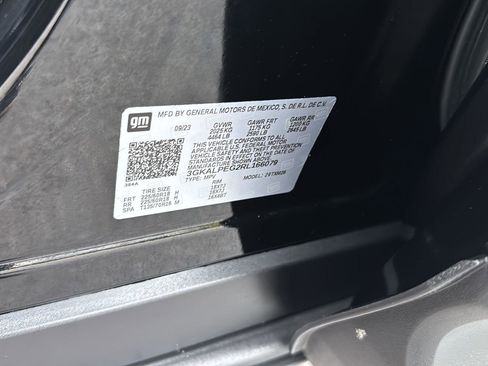 Used 2024 GMC Terrain SLT image 39